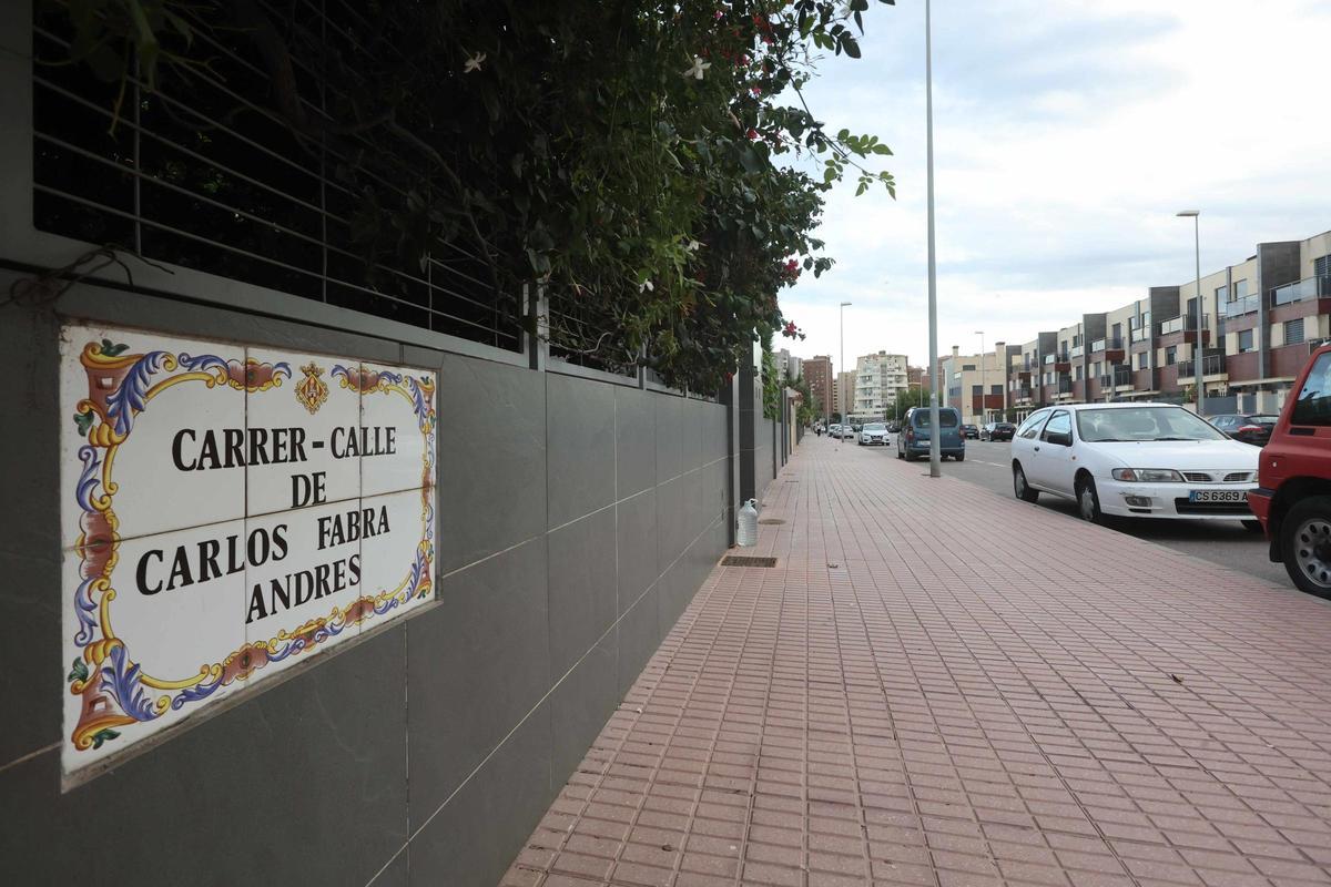 La calle Carlos Fabra desapareció del callejero de Castelló en 2022.