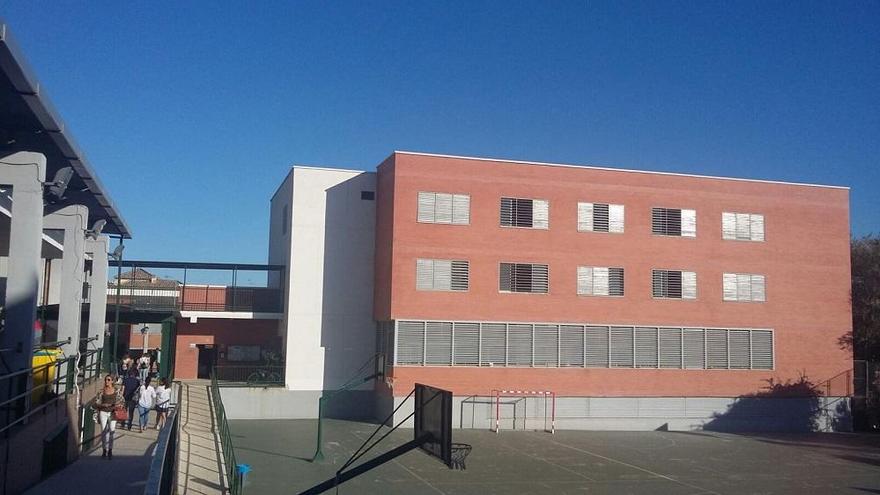 Instituto Mar de Alborán de Estepona, donde tiene su sede la Escuela Oficial de Idiomas.