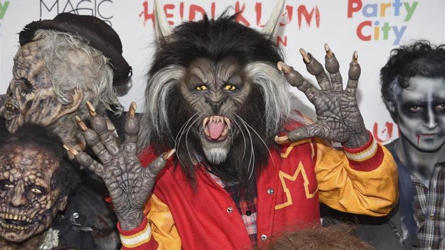 La reina de Halloween Heidi Klum, recrea &#039;Thriller&#039; en su memorable fiesta