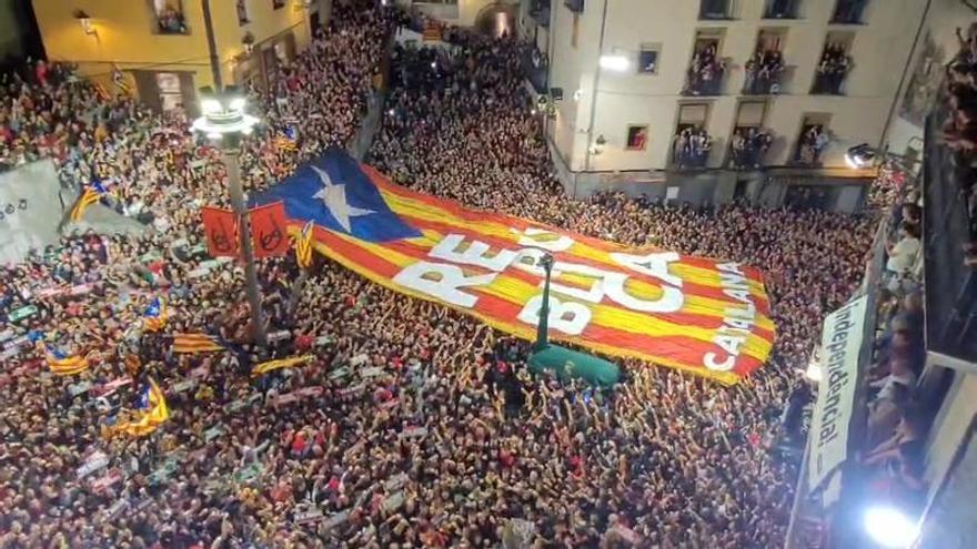 Patum 2026: La plaça de Sant Pere de Berga canta els Segadors