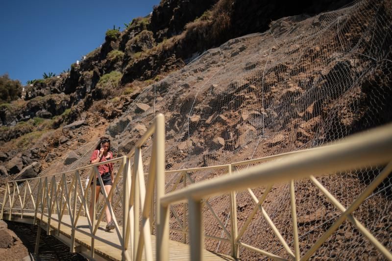 Abre la playa del Bollullo, en La Orotava