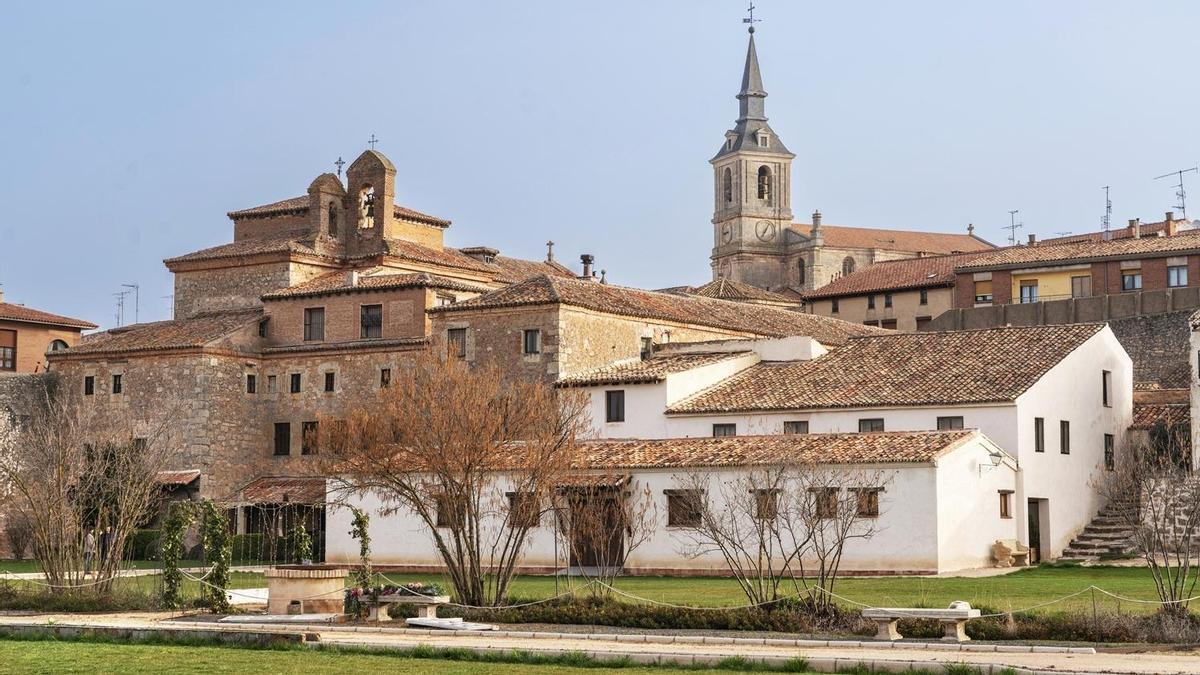 El monasterio de Lerma debe formar parte de toda guía para hacer la ruta del Triángulo del Arlanza.
