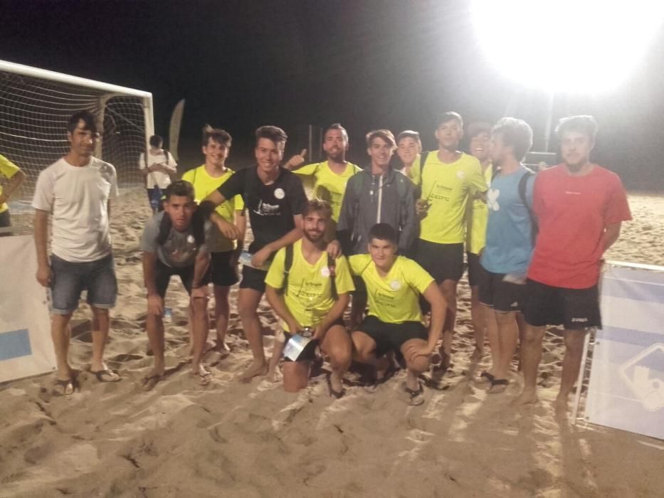 Torneig de futbol platja a Empuriabrava