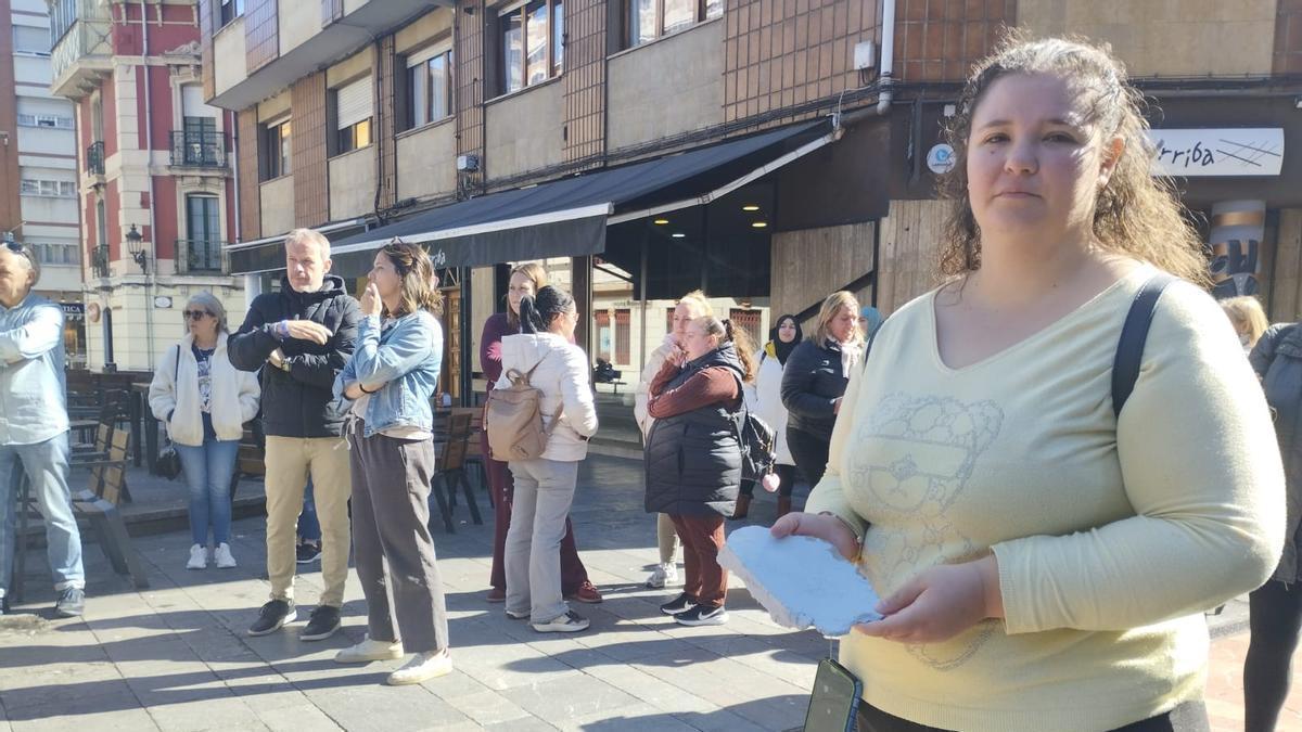 Los alumnos y las familias del colegio la Llamiella de Riaño claman contra el deterioro de las instalaciones