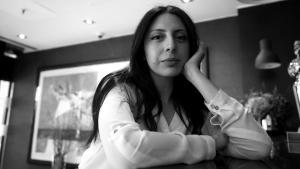 La escritora Mónica Ojeda, autora de Chamanes eléctricos en la fiesta del sol