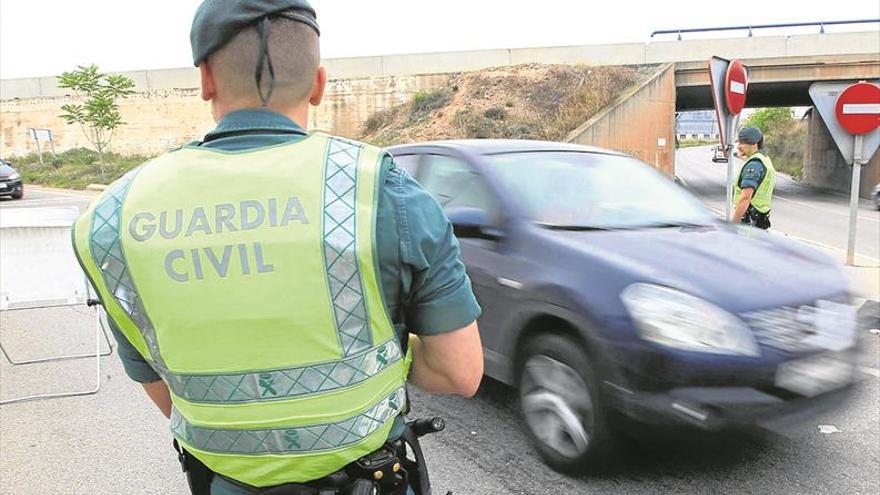 Detenidos por robar en azulejeras situadas en Ribesalbes y Vall d’Alba