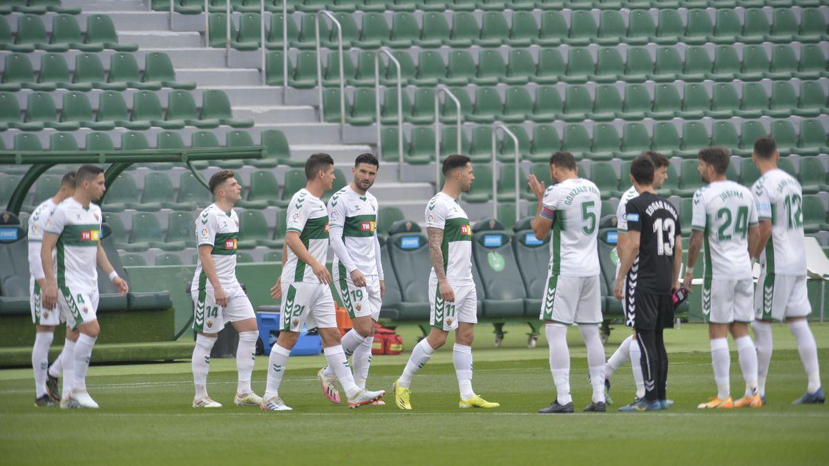 Los jugadores del Elche volverán a la competición el fin de semana del 14-15 de agosto