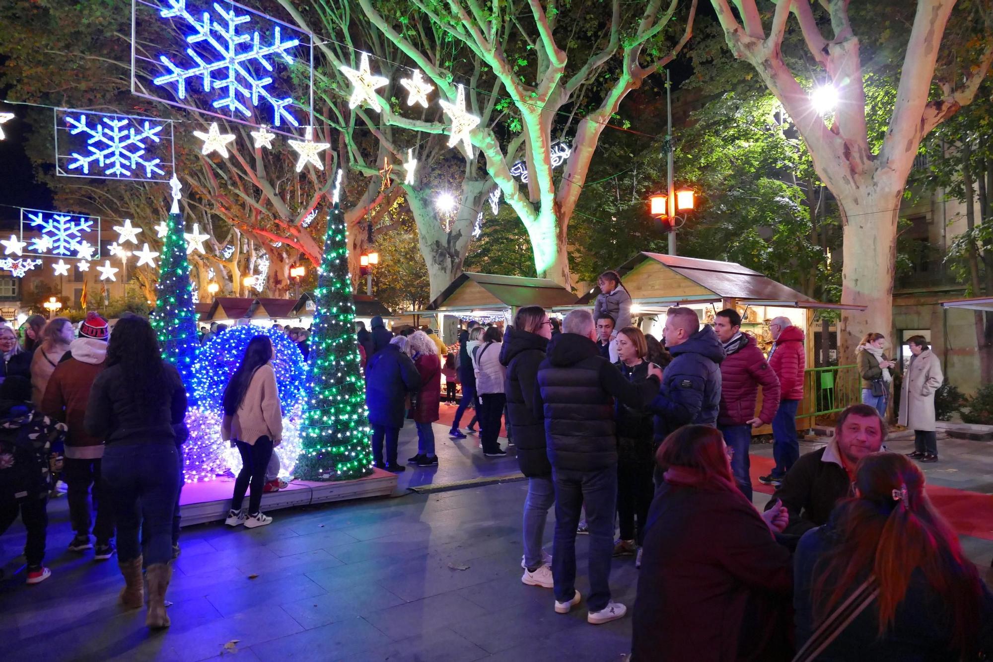 Figueres encén els llums de Nadal