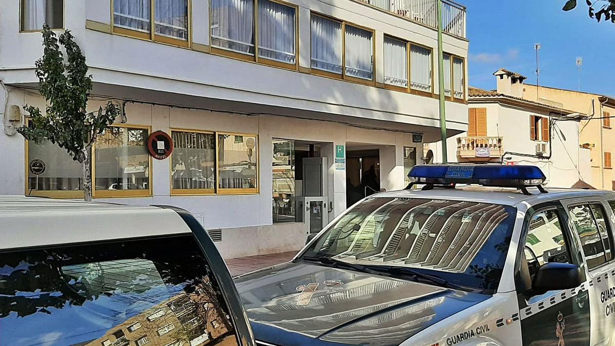 Intervienen tres cuchillos a los migrantes en el hotel covid