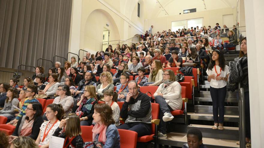 Quarts de final del Certamen de Lectura en Veu Alta a Figueres