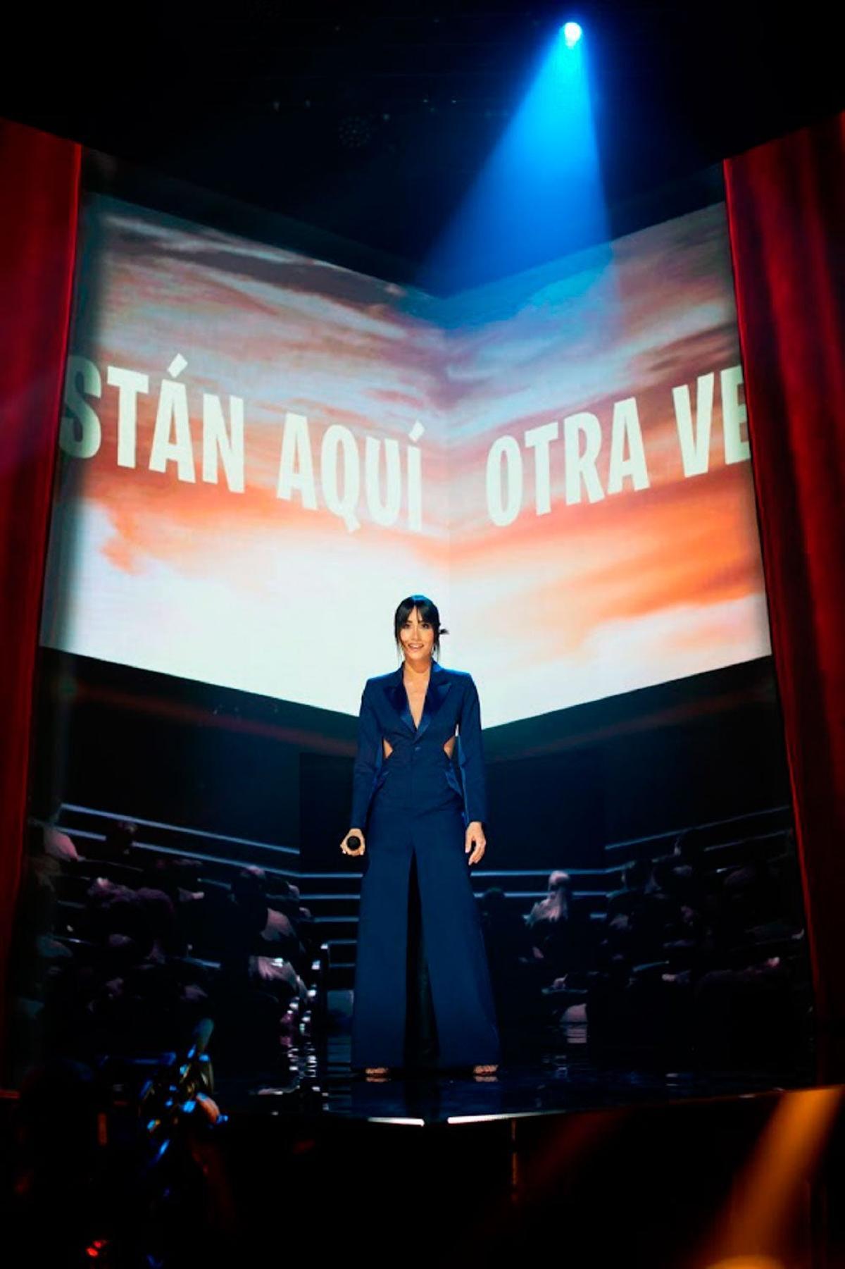 Aitana con estilismo de Mans Concept.