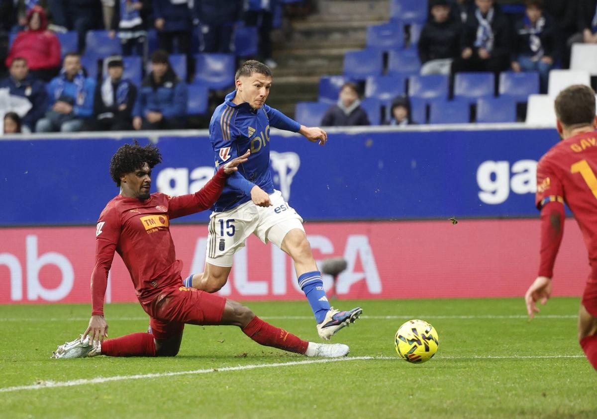 EN IMÁGENES: Así ha sido el duelo entre el Real Oviedo y el Valencia en el Tartiere