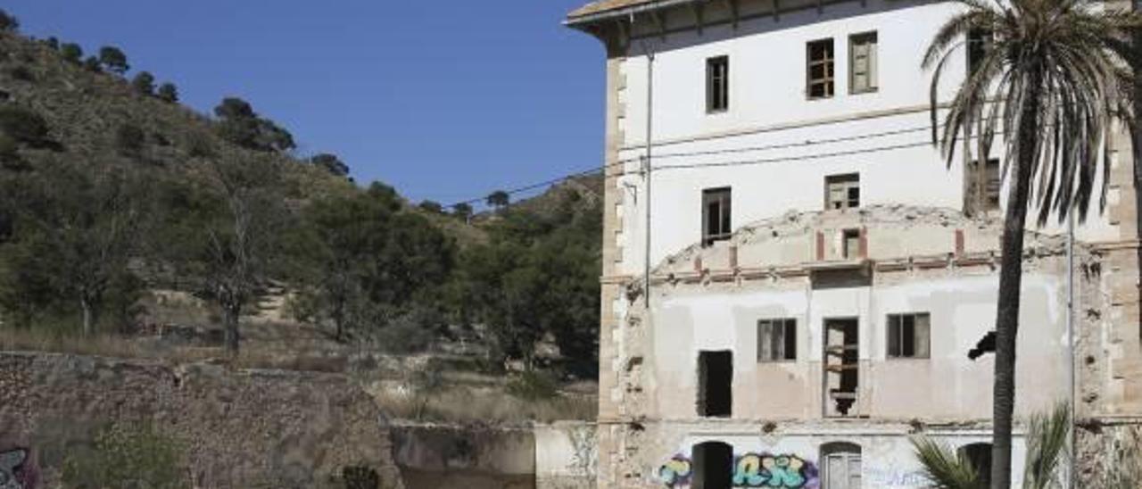 Aigües refuerza la seguridad en el Preventorio por el día de Todos los Santos