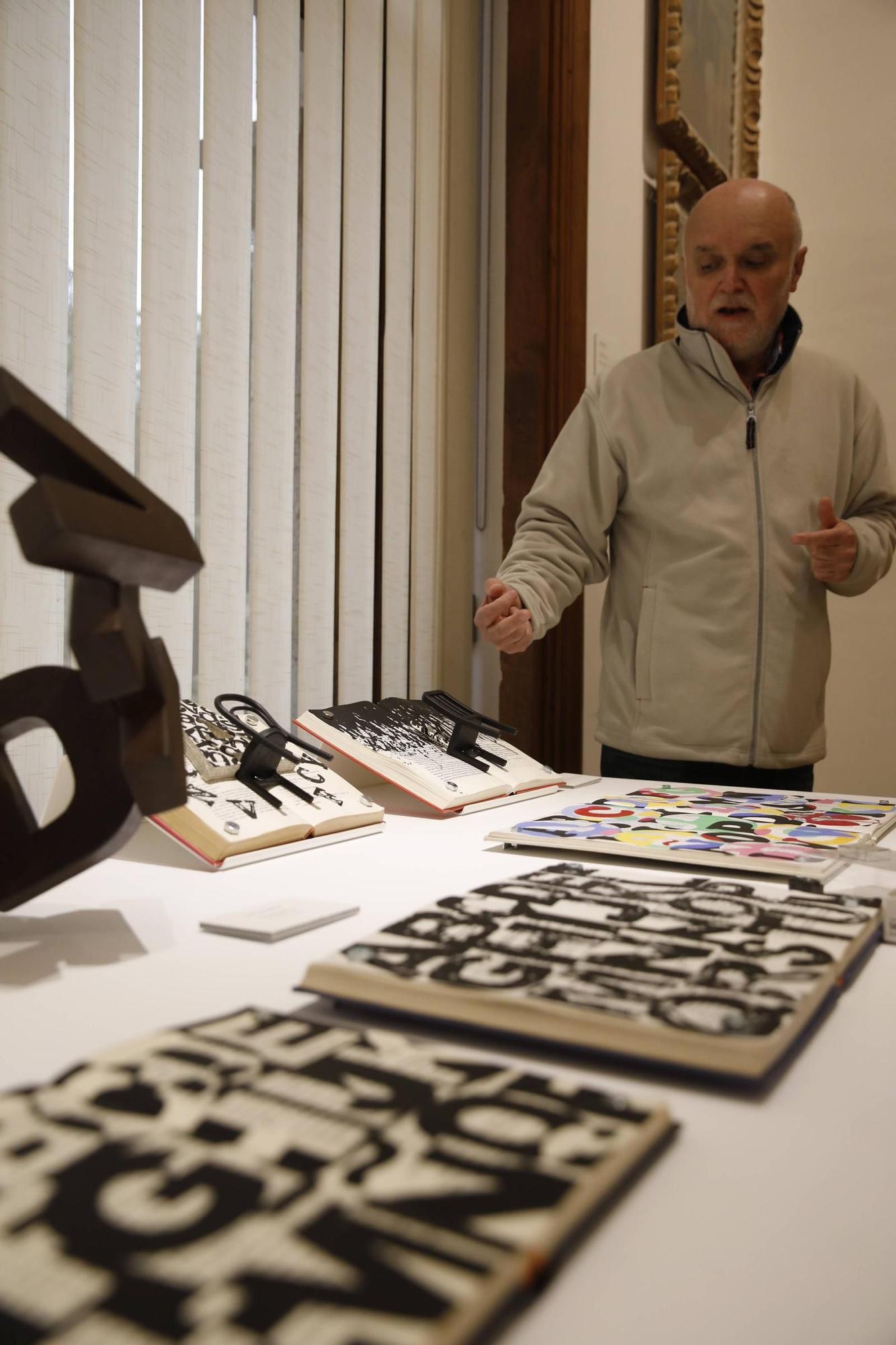 El libro toma otra dimensión en el museo Evaristo Valle con "un homenaje al abecedario" (en imágenes)