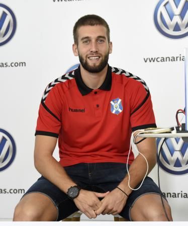 CD Tenerife: presentación de Nikola Sipcic