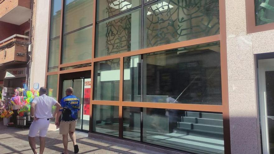 VÍDEO | Recorrido por el reformado mercado de abastos en nuevo Centro Multiusos, en Benavente