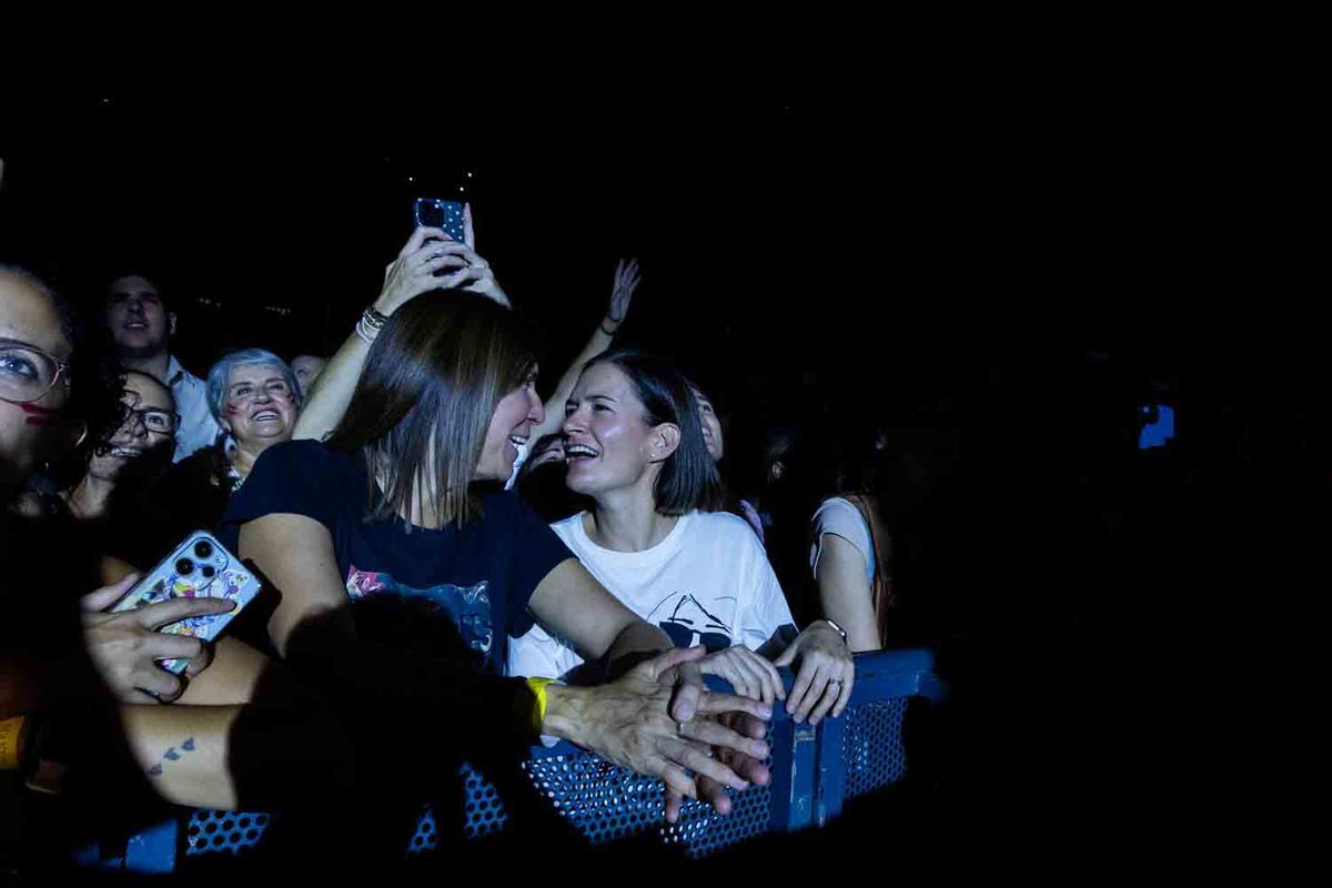 Manuel Carrasco desata la locura en la plaza de toros de Alicante