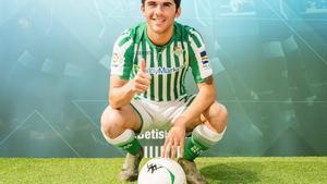 Carlos Aleñá, con el uniforme del Betis.