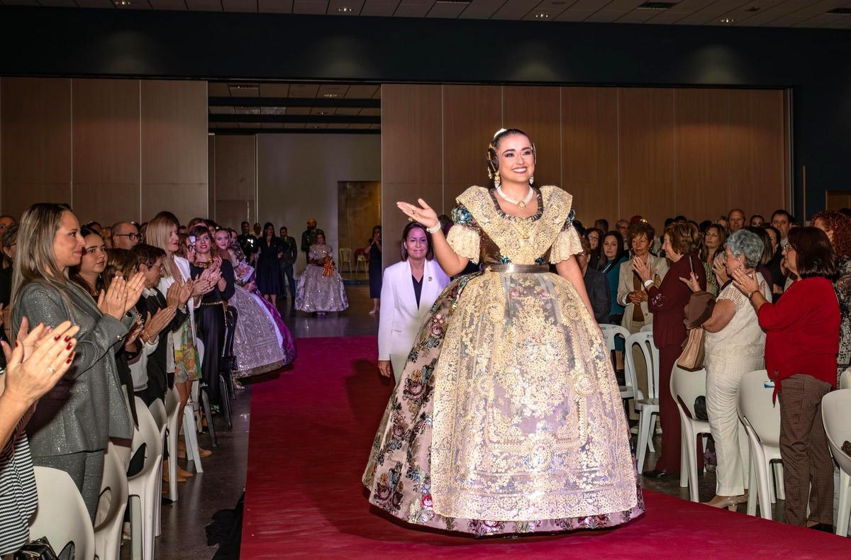 Exaltación de la Fallera Mayor de Oliva, Teresa Borràs.