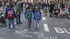 Barcelona: escoles amb menys cotxes, però a foc lent
