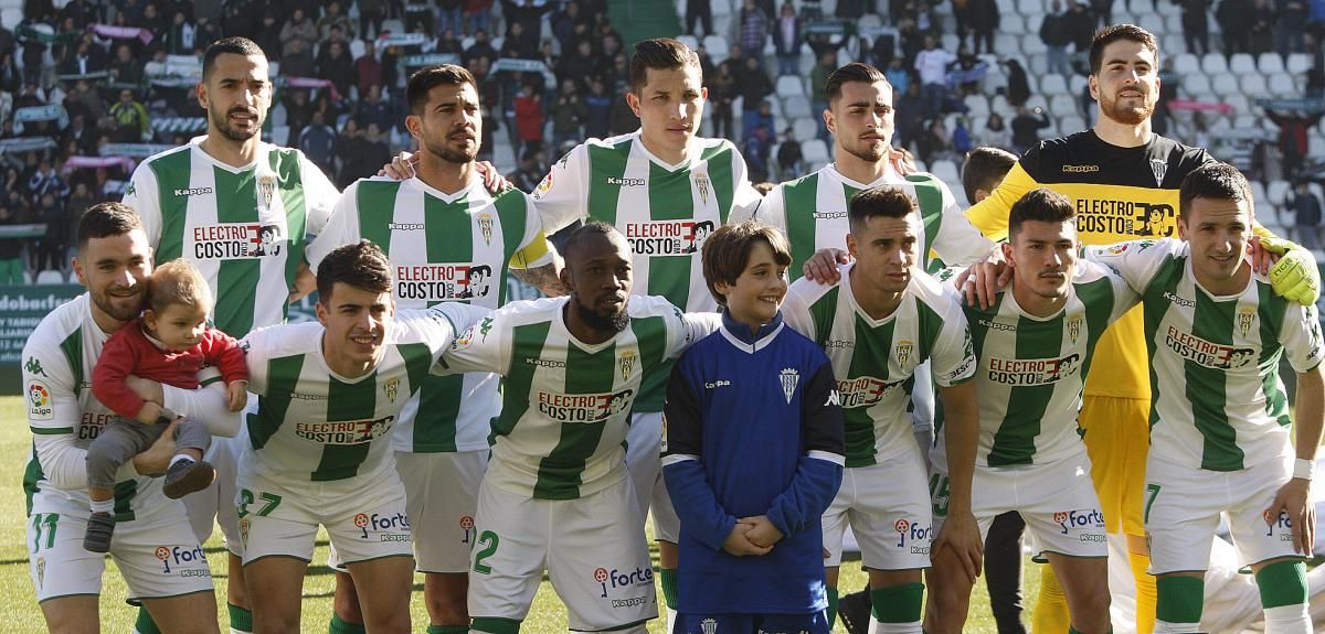 La afición blanquiverde en el Córdoba-Rayo Majadahonda