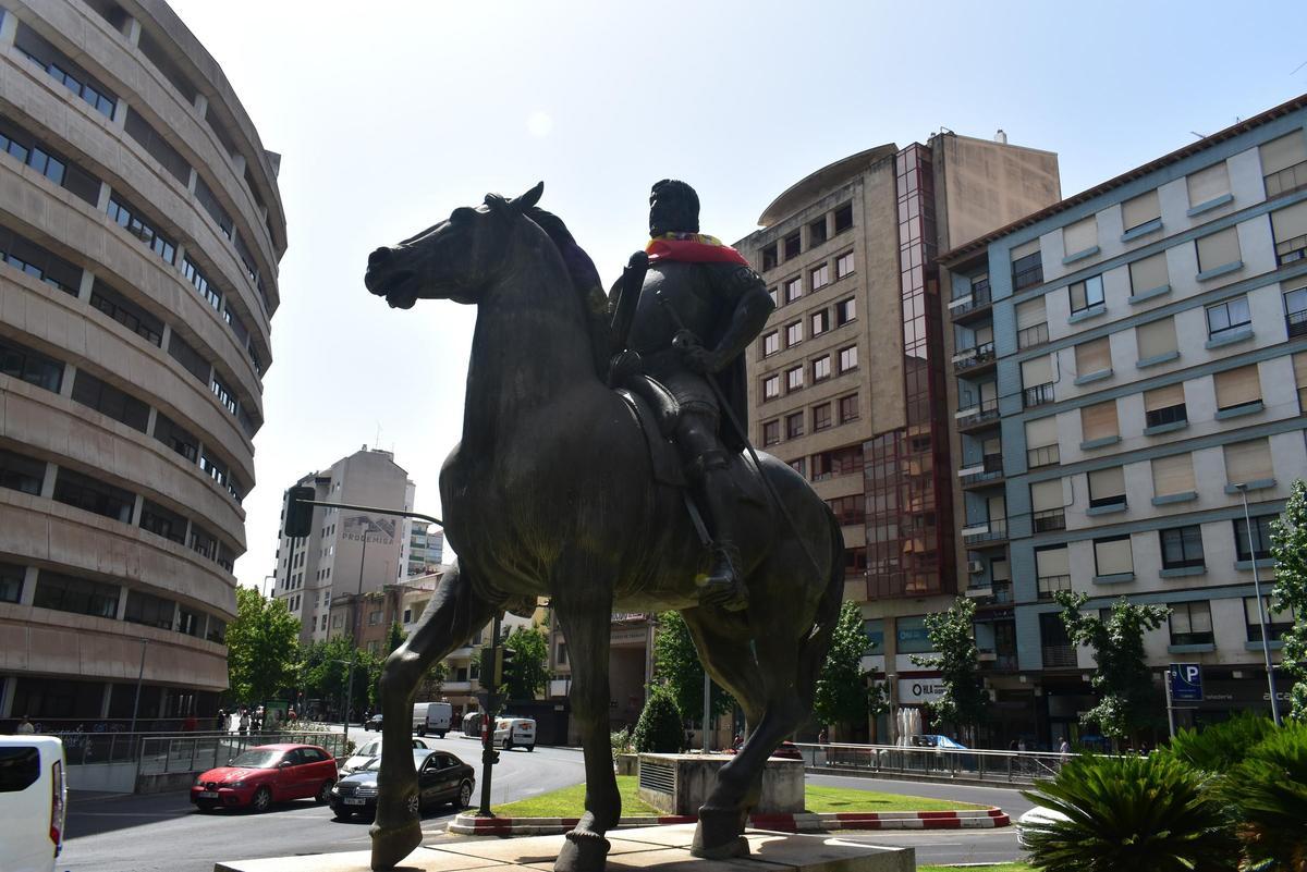 Galería | Hernán Cortés sigue celebrando el Mundial de España en Cáceres Galería | Hernán Cortés sigue celebrando el Mundial de España en Cáceres