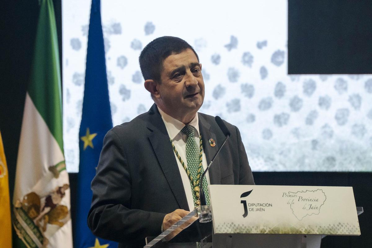 Paco Reyes, presidente de la Diputación de Jaén durante su intervención en la entrega de premios.