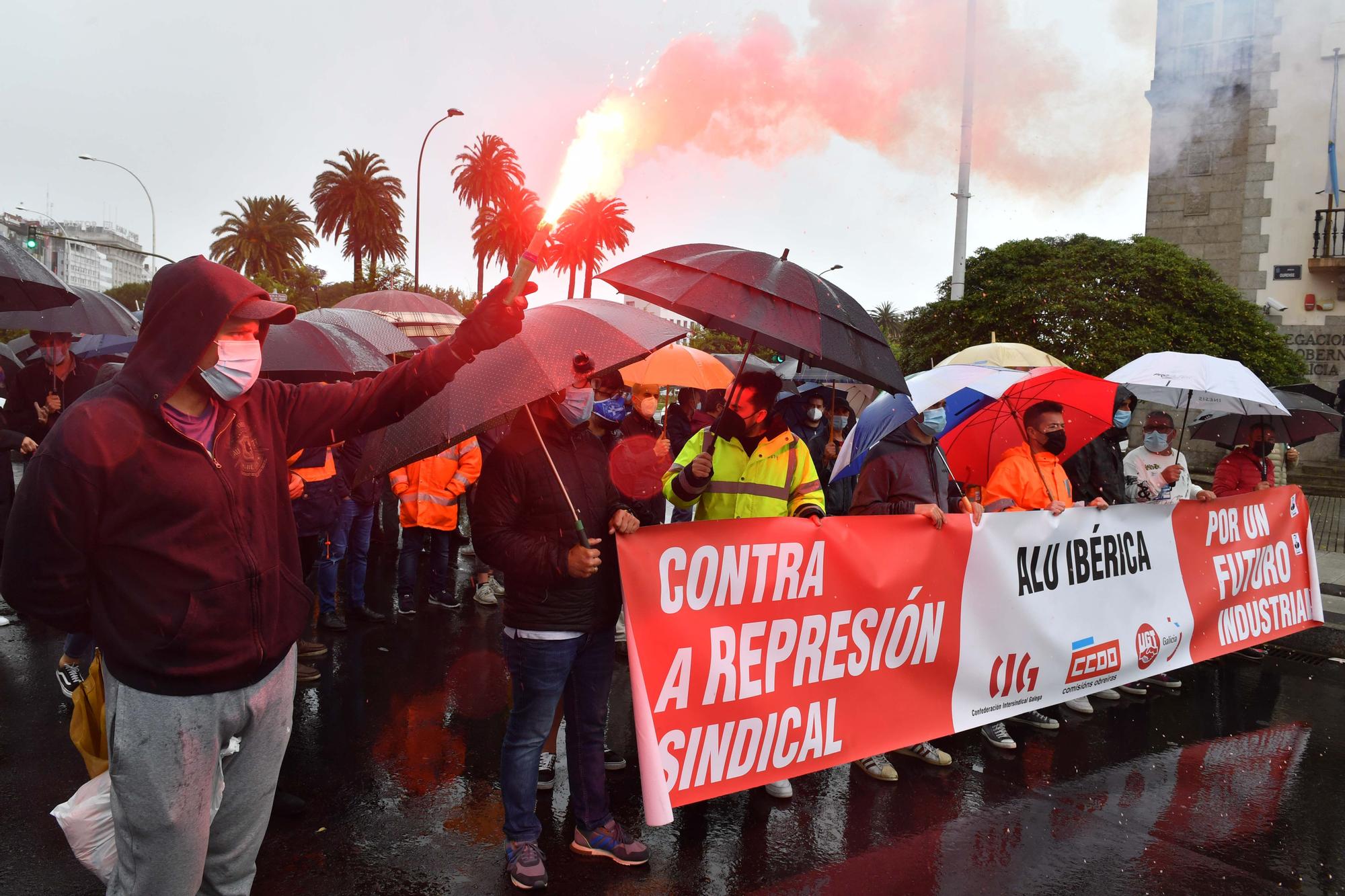 Trabajadores de Alu Ibérica exigen al Gobierno una solución industrial