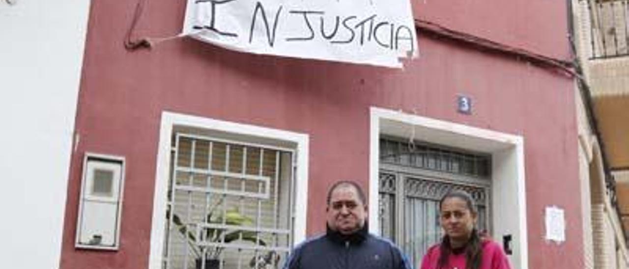 Un barrio de Alzira se moviliza por la custodia de un menor que tenía acogido una familia