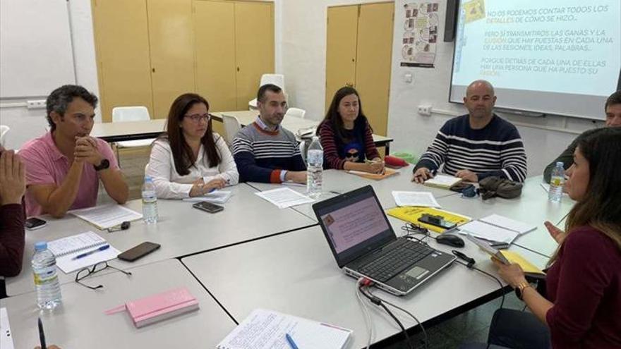 Educación abre la selección para el programa ‘Centros que aprenden enseñando’