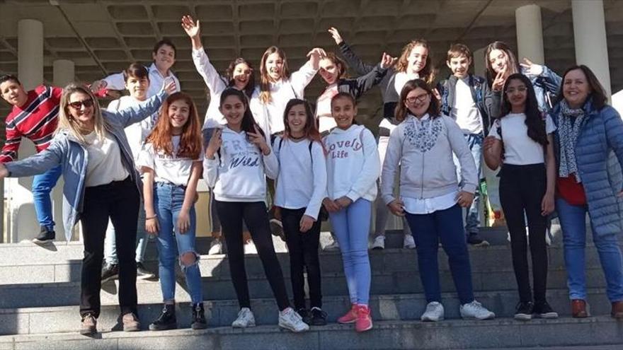 15 alumnos del colegio Algafequi participan en un proyecto del BBVA