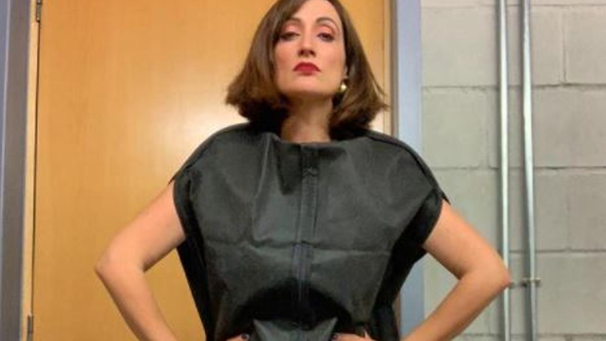 Ana Morgada luce una funda de traje para la alfombra roja de la Seminci