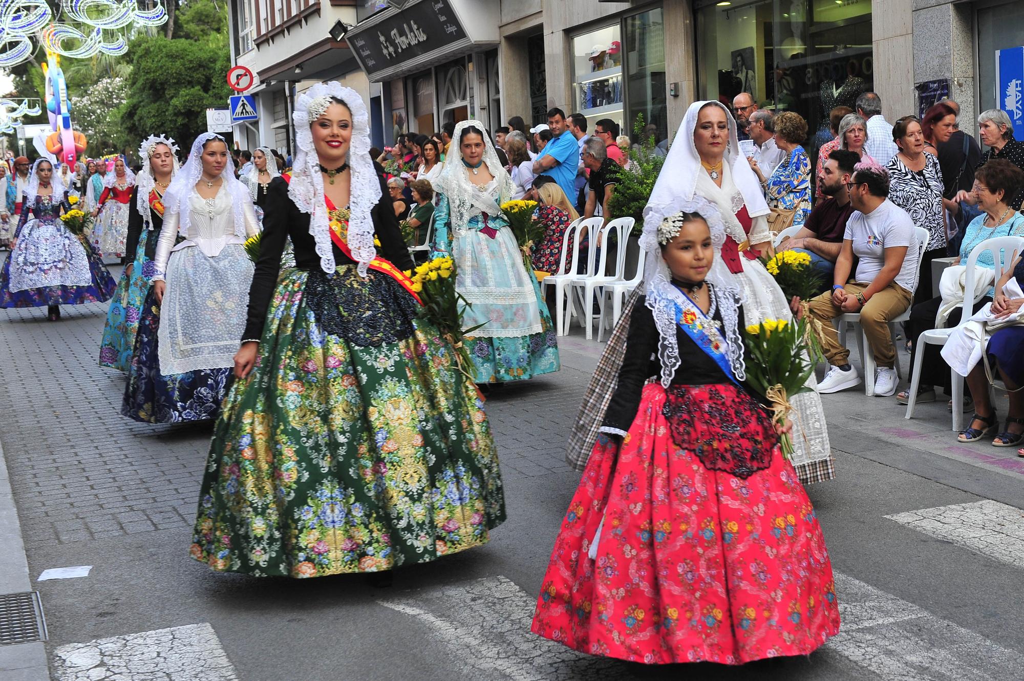 Ofrenda de Flores a los Santos Patronos de Elda