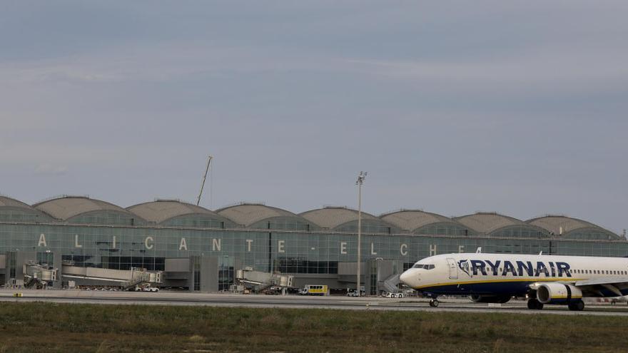 PROVIA traslada a la directora del aeropuerto Alicante-Elche la necesidad de abrir las líneas con Europa