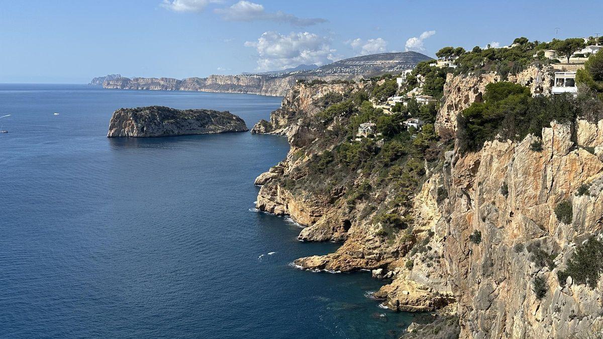 Foto de archivo de L'Illa de Descobridor en la Marina Alta