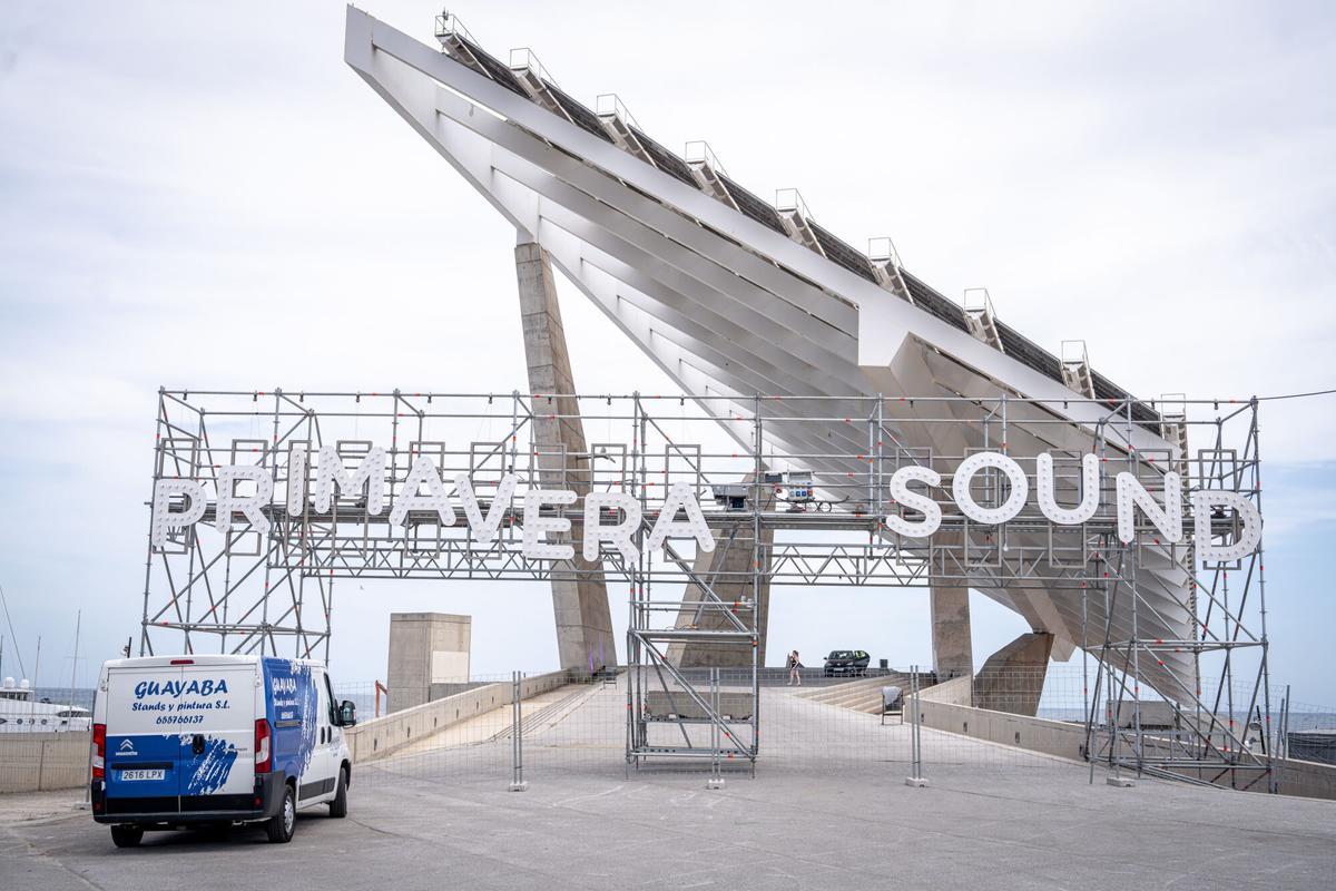 Montaje del Primavera Sound, un coloso de los festivales de verano.