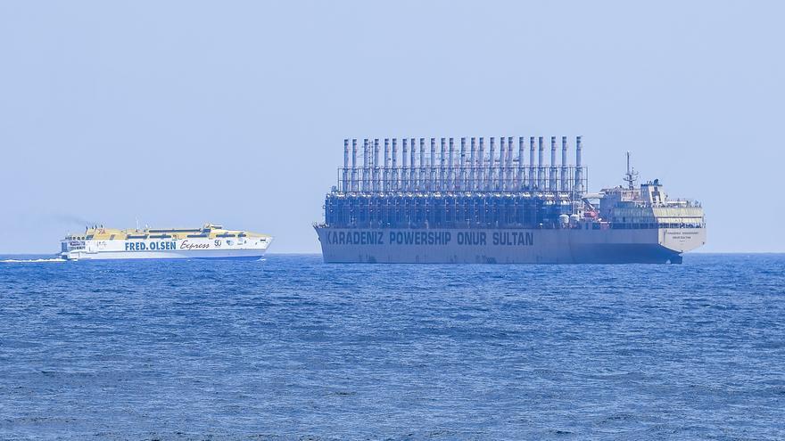 El Gobierno de Canarias prepara una central eléctrica flotante para el otoño de 2026 contra los apagones en Gran Canaria