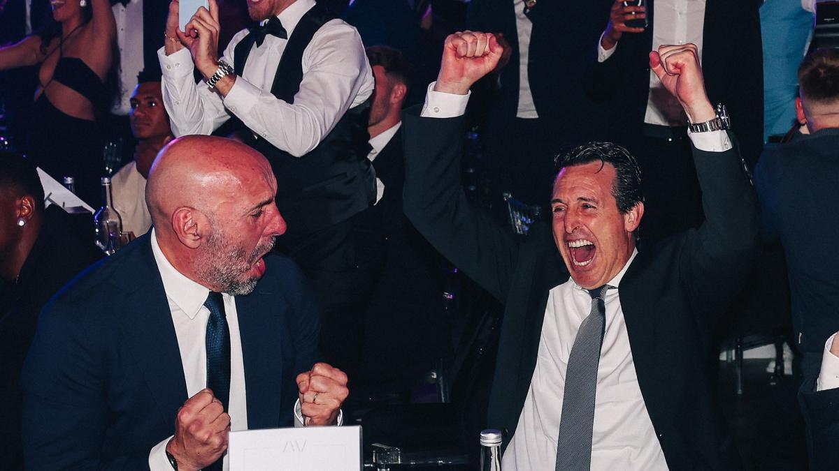 Emery, junto a Monchi celebrando la clasificación