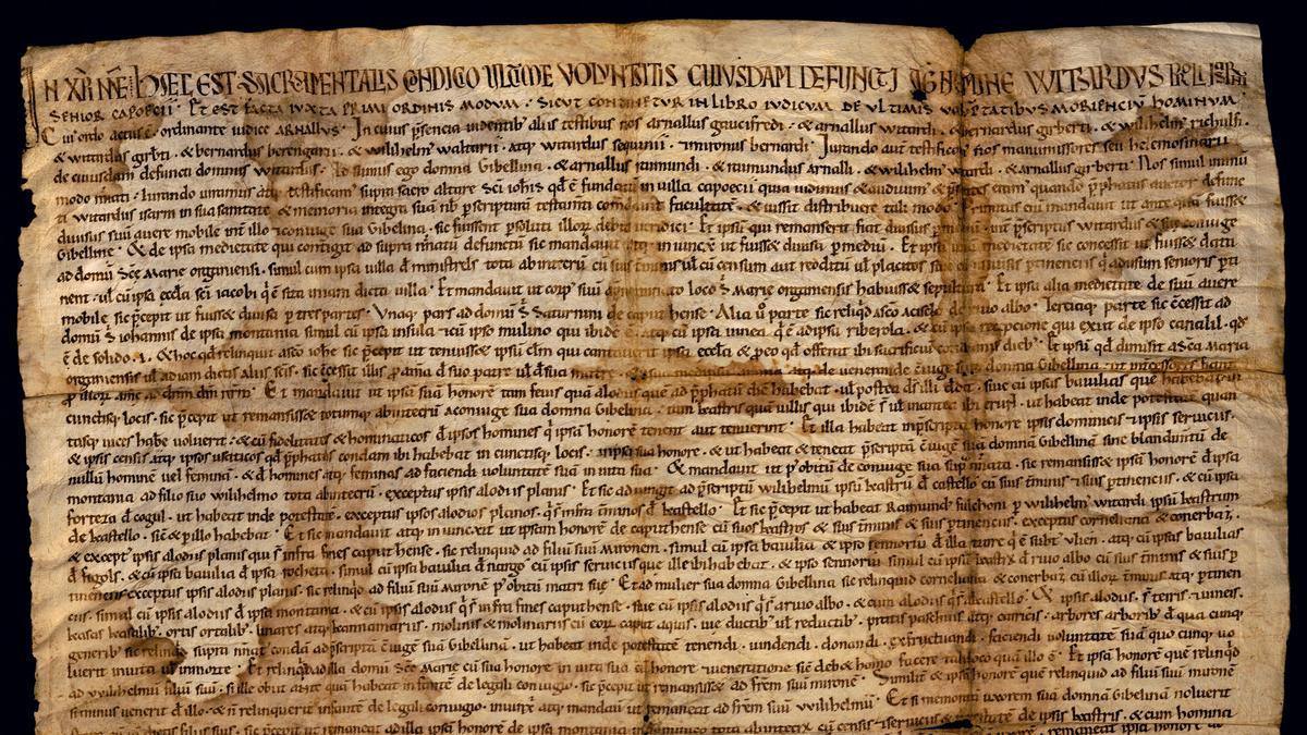 Vista del manuscrit &#039;Memorial de greuges de Guitard Isarn, senyor de Caboet&#039;, considerat el primer text llarg escrit en català