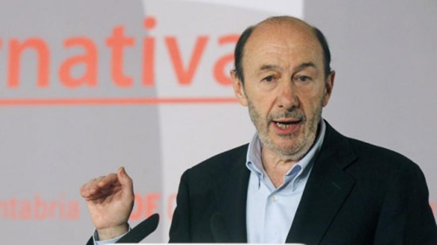 Rubalcaba: &quot;En 100 días el PP no dijo ni una sola verdad&quot;