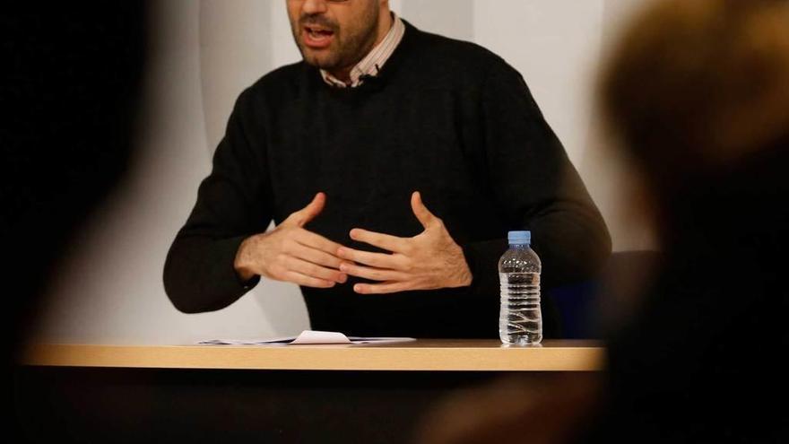 Daniel López, ayer, durante su conferencia en la Fundación Gustavo Bueno.