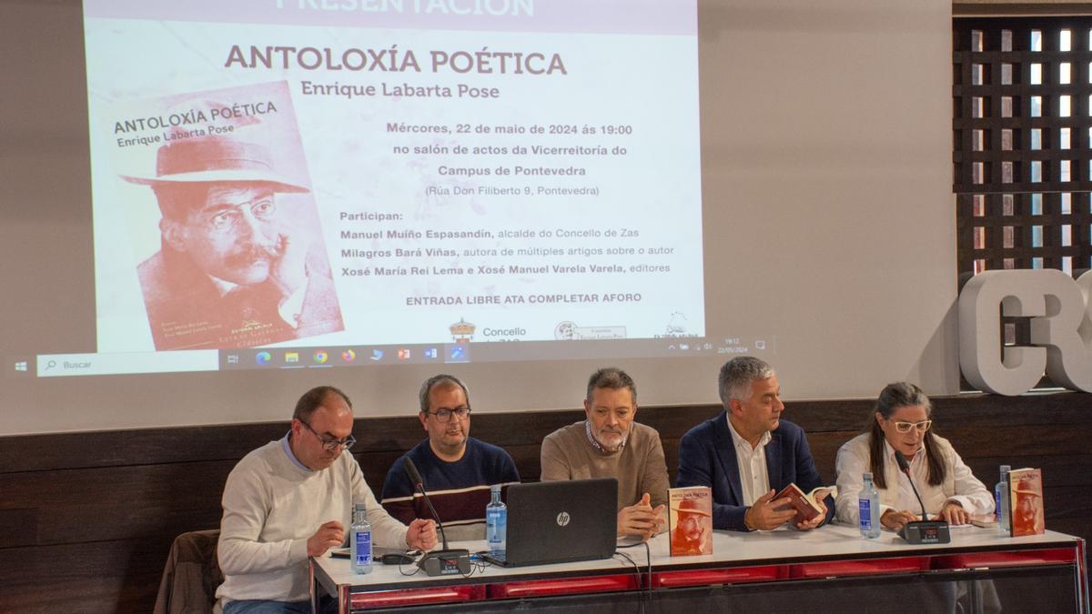 Presentación no Campus de Pontevedra da antoloxía poética de Labarta Pose.