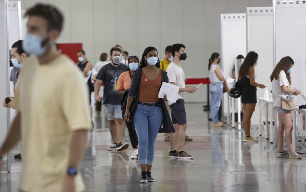 Búscate en la vacunación para personas entre 20 y 29 años.