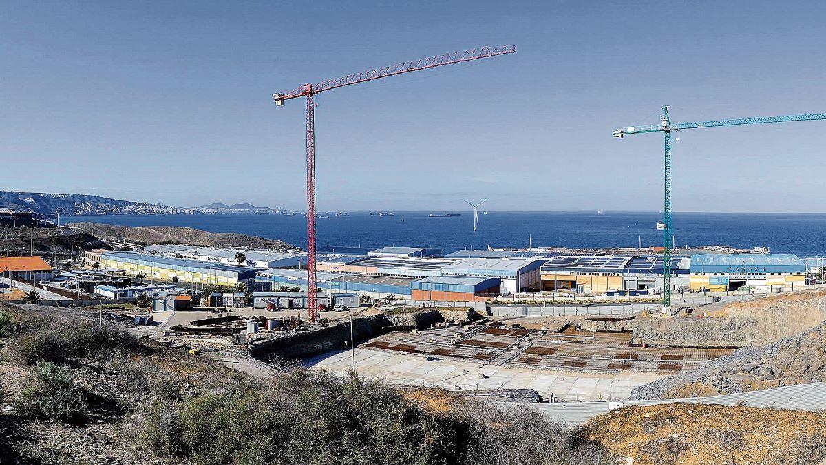Parcela en Jinámar donde se está construyendo uno de los dos Edificios de Servicios Esenciales.