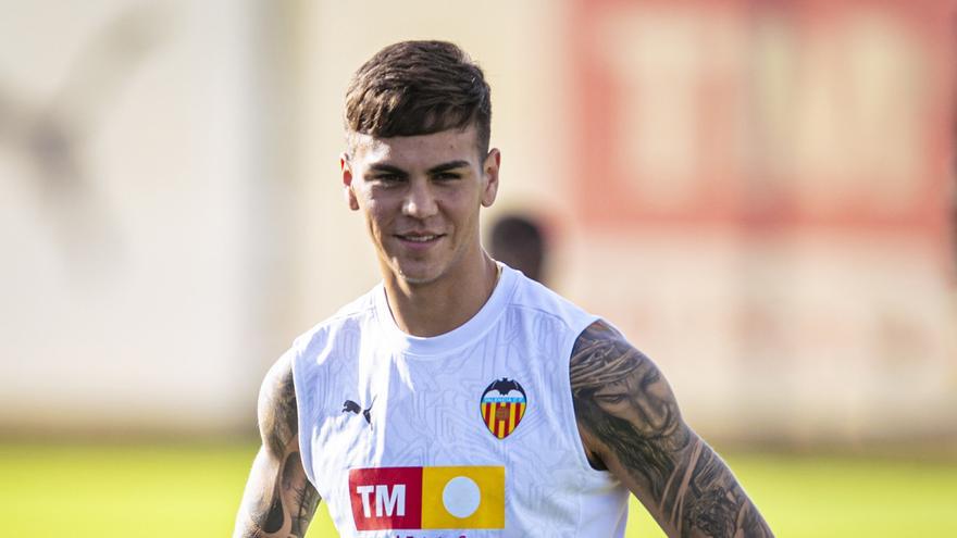 El Real Betis busca incorporar al ex del Valencia CF Enzo Barrenechea
