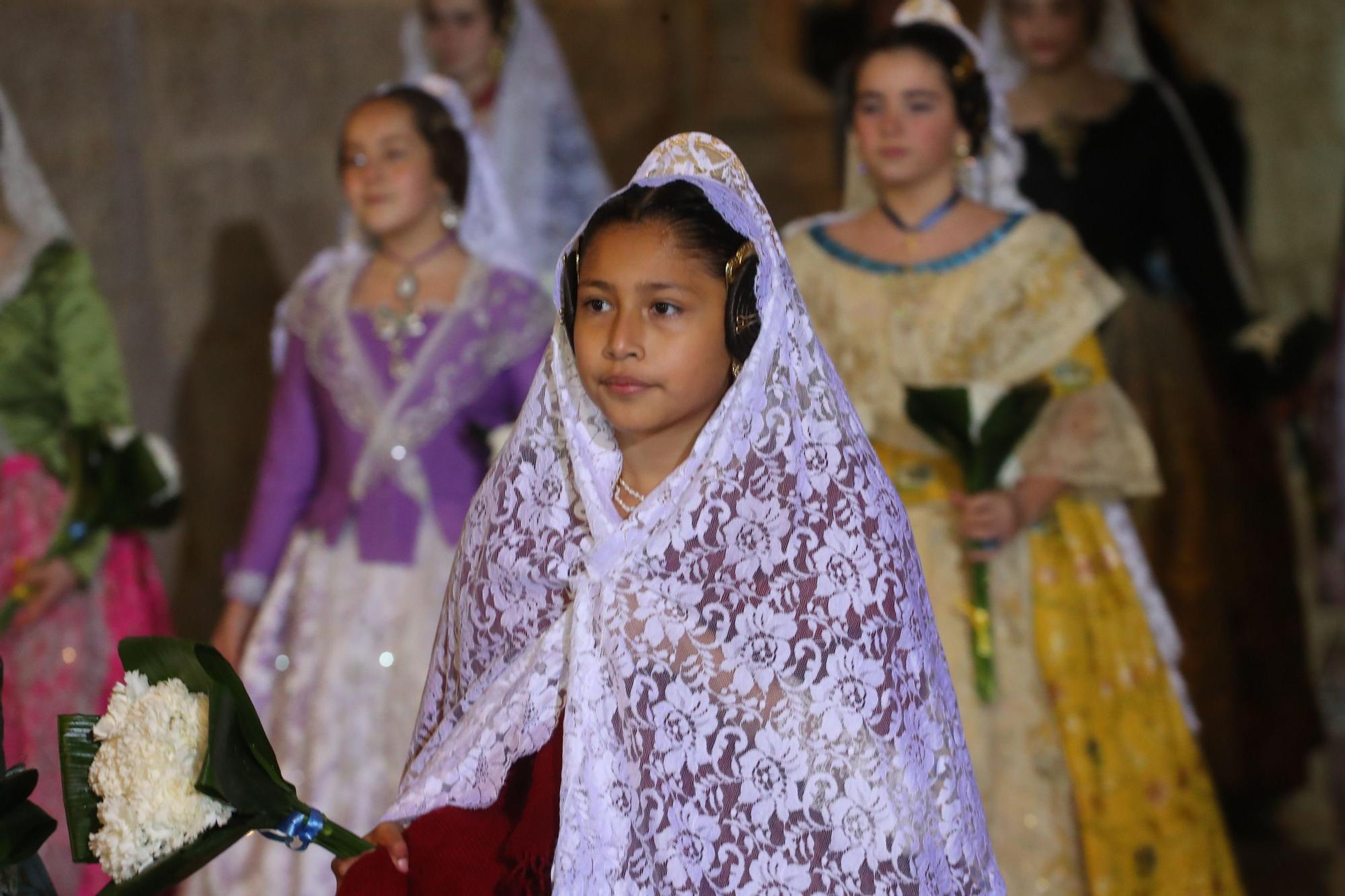 Búscate en el primer día de ofrenda por la calle de la Paz (entre las 21:00 a las 22:00 horas)