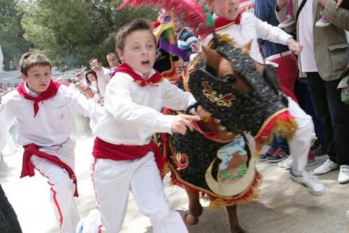 Bando de caballos y carrera de ponis en Caravaca de la Cruz