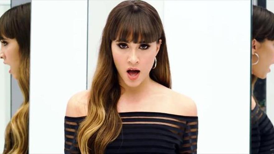 Aitana arrasa con ‘Teléfono’