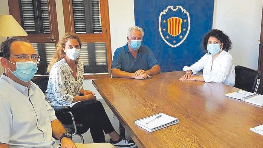 Reunión entre representantes de Banyalbufar y el Consell.