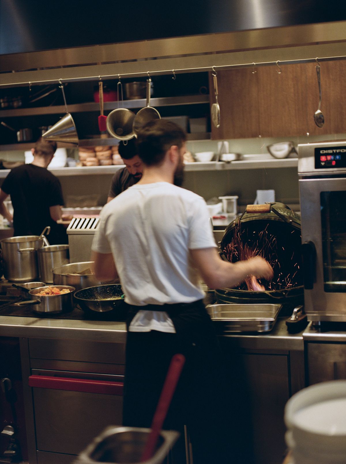 Así es y esto se come en el restaurante Open de Alicante